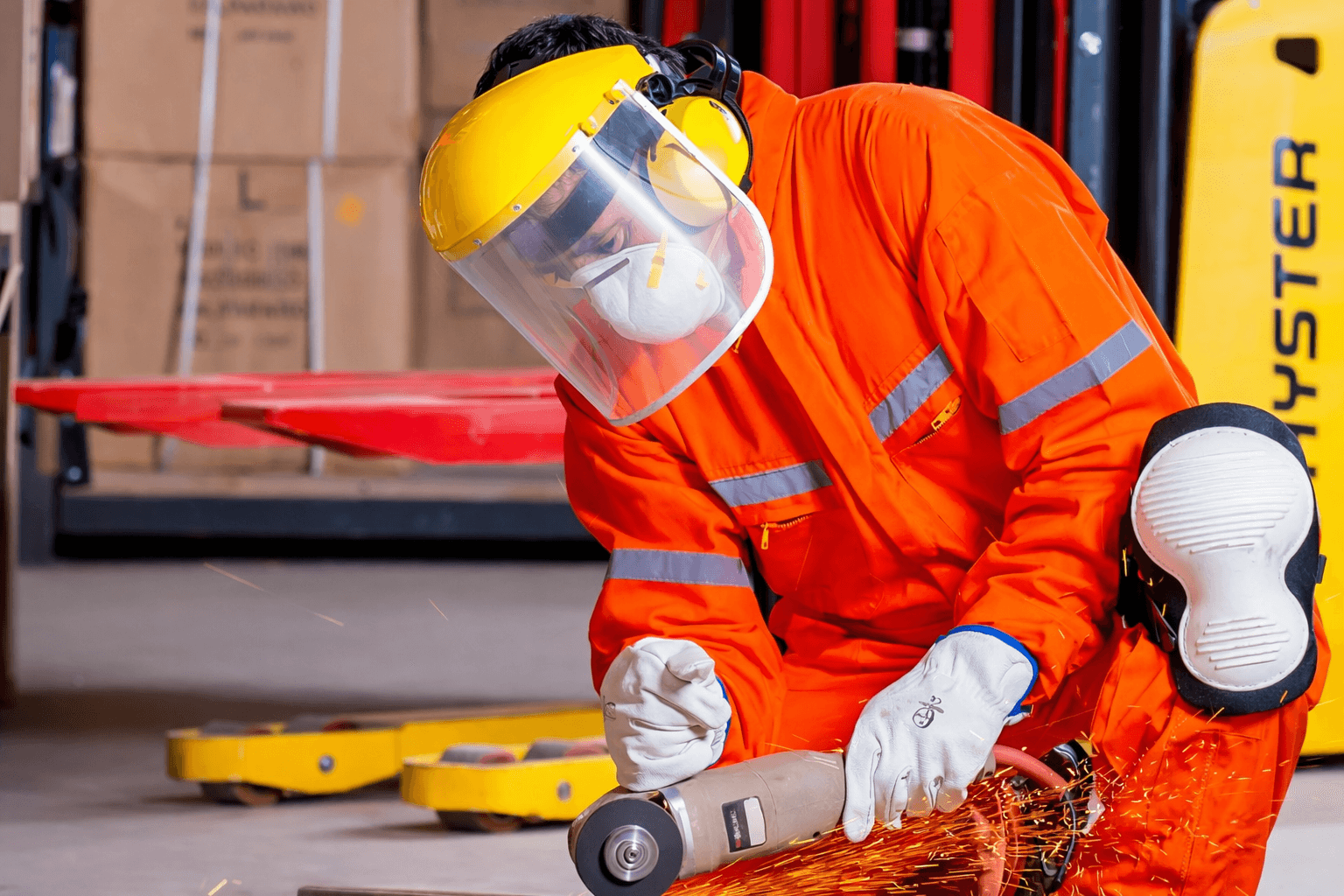 Hiring employees - what does it consist of and how much does it cost?