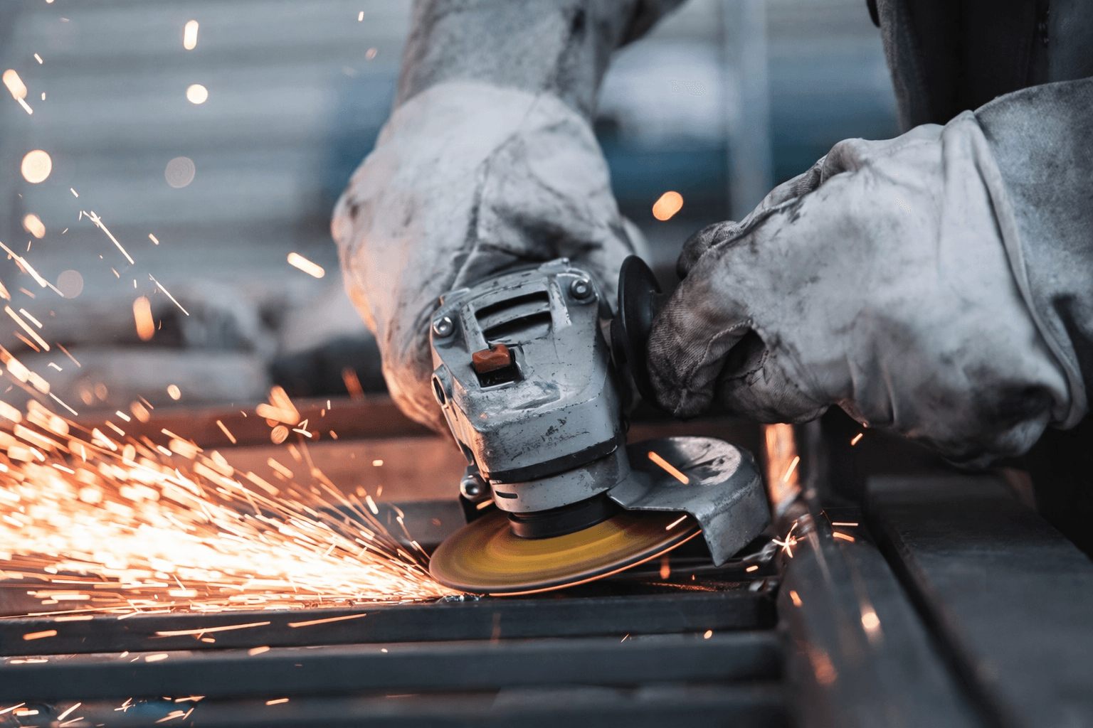Employee outsourcing vs. temporary work - what's the difference?